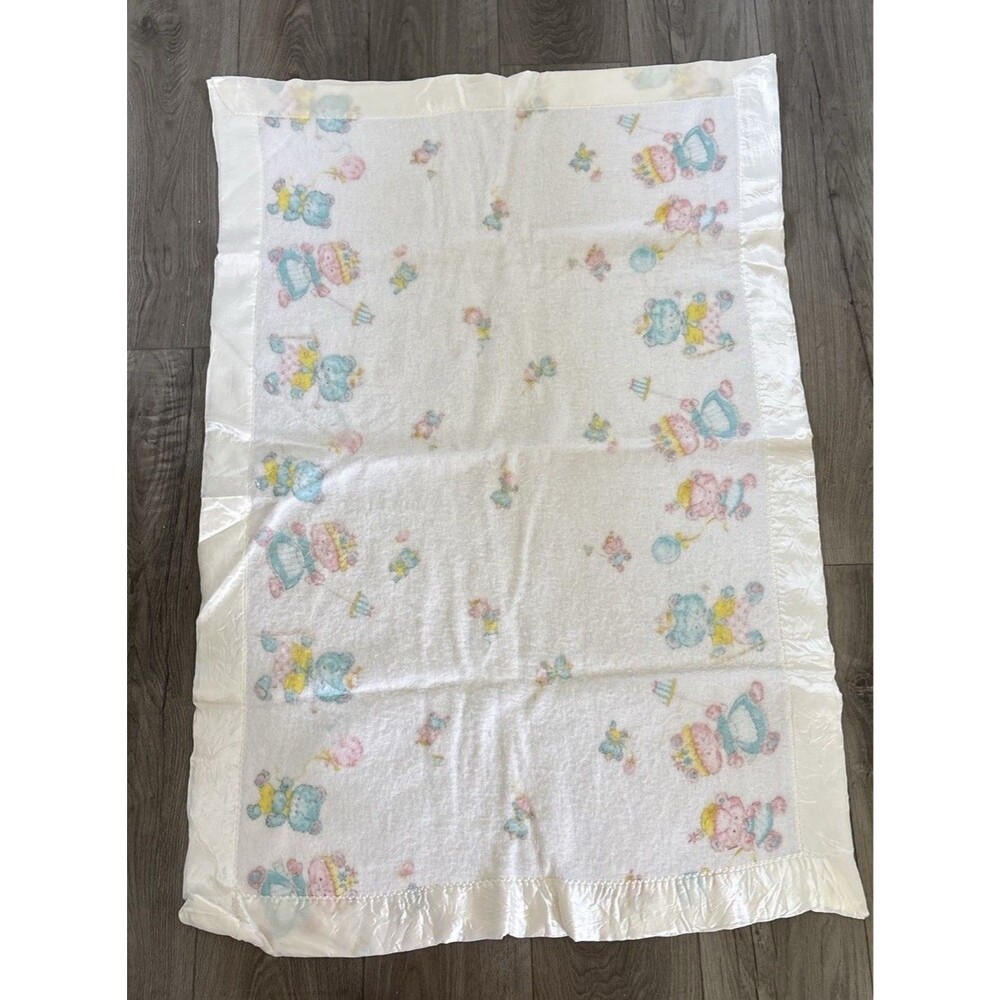 Vintage Satin Trim Baby Blanket Pastel Balloons Animals Hearts 49 X 33” Soft